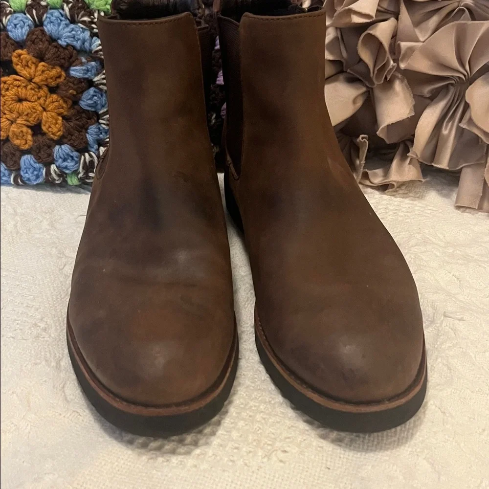 Johnston & Murphy Flex Sole Slip On Brown Distressed Leather Ankle Chelsea Boots